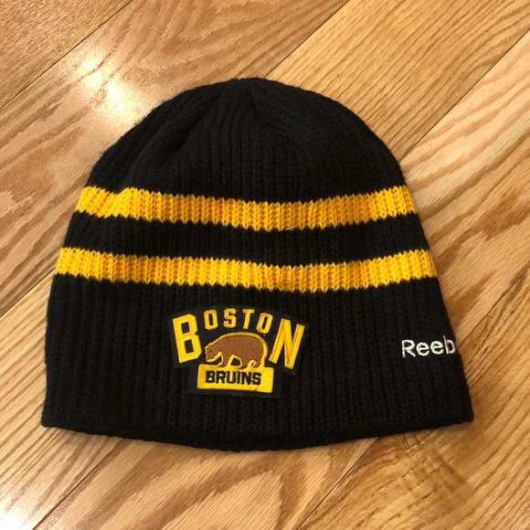 bruins winter classic knit hat
